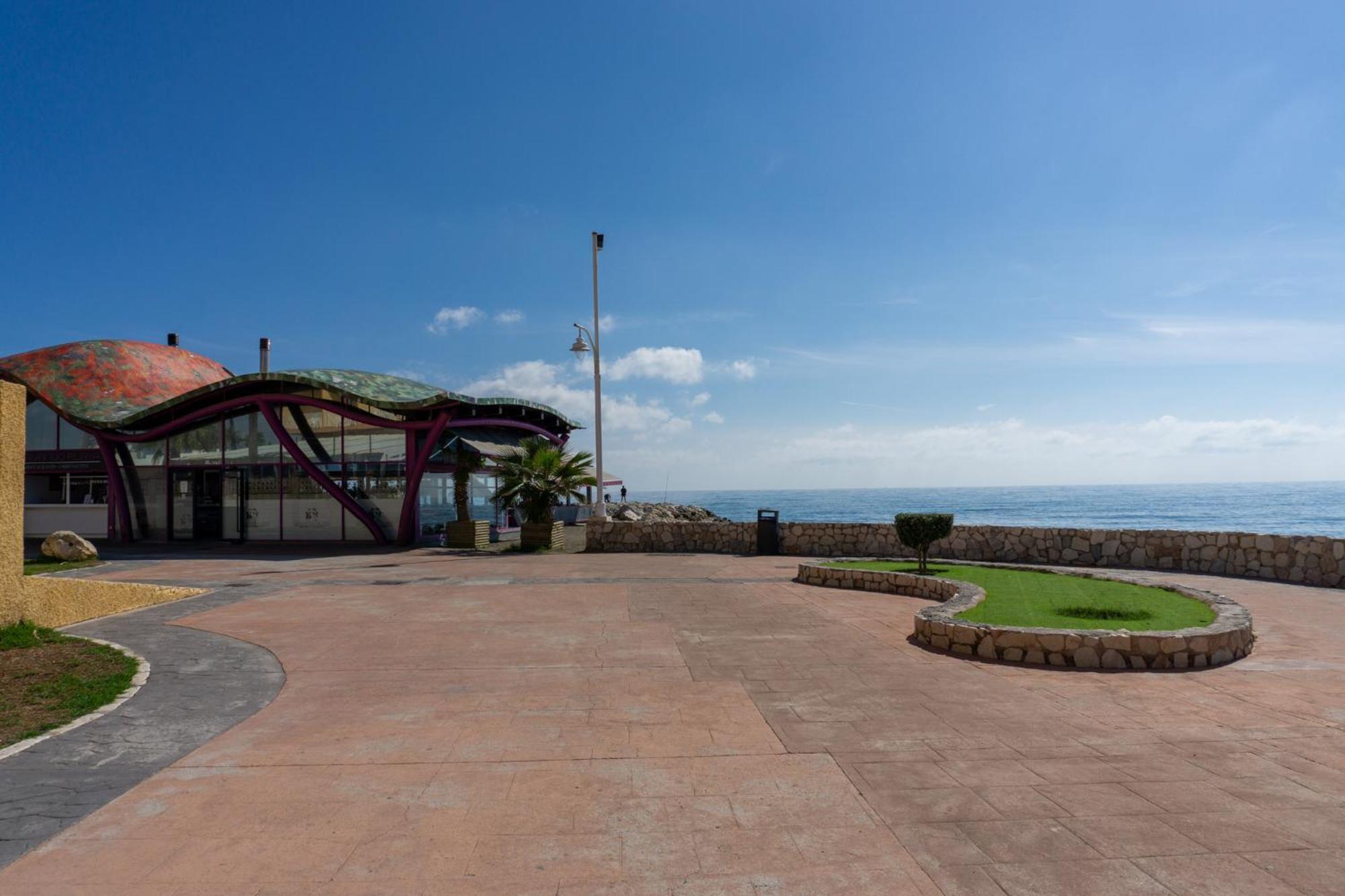 Beach Apartment Guadalmar Малага Екстер'єр фото